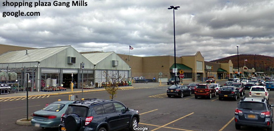 Gang Mills shopping Plaza Image 2