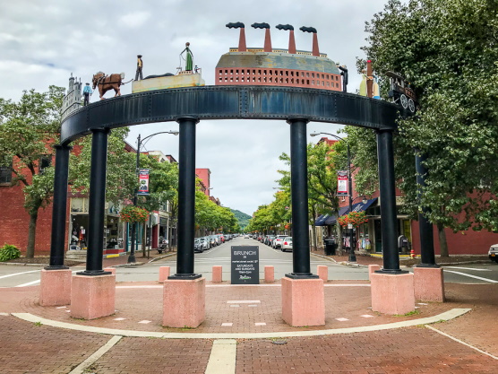 Radison Gaffer District Entrance to Market St